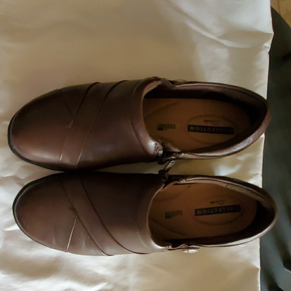 Brown Clark's Loafers 8 1/2